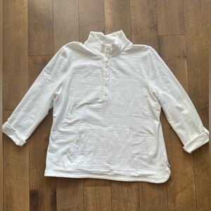 T by Talbots White UPF 50+ Tab Sleeve Buttoned Top Sz XL EUC